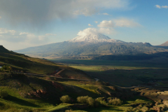 Mountains-of-Ararat-10